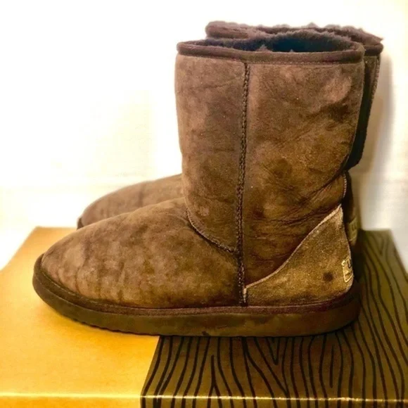 UGG BOOTS CLASIC SIZE 6 WOMEN’S - Picture 4 of 5